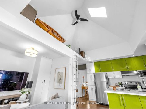 Photo 11 at 319 Wychwood Avenue, Cedarvale, Toronto