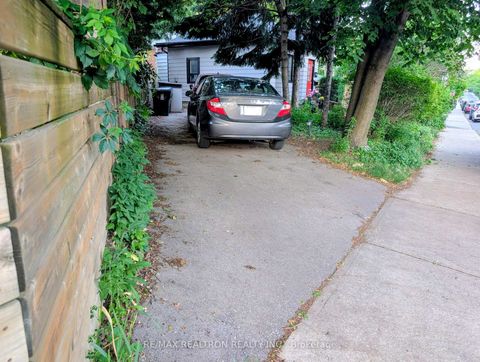 Photo 32 at 319 Wychwood Avenue, Cedarvale, Toronto