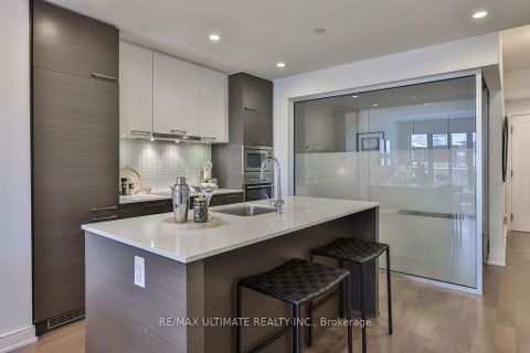 Photo 15 at 711 - 55 Front Street E, Waterfront Communities C8, Toronto