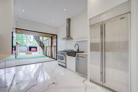 Photo 13 at 10 Saunders Avenue, Roncesvalles, Toronto