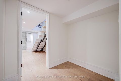 Photo 31 at 10 Saunders Avenue, Roncesvalles, Toronto
