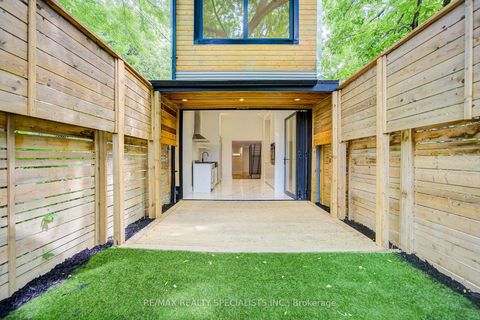 Photo 42 at 10 Saunders Avenue, Roncesvalles, Toronto
