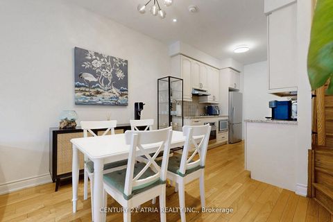 Photo 11 at 76 Hargrave Lane, York Mills, Toronto
