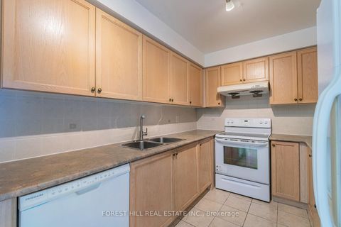 Photo 12 at 805 - 1 Clairtrell Road, Willowdale East, Toronto