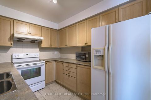 Photo 14 at 805 - 1 Clairtrell Road, Willowdale East, Toronto