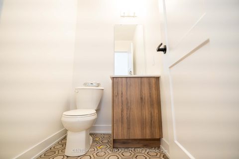 Photo 5 at 236 Prince William Way, Shore, Barrie