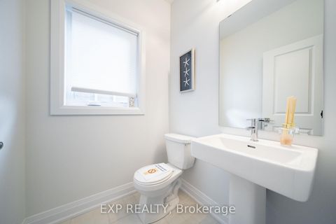 Photo 4 at 114 Seguin Street, Oak Ridges, Richmond Hill