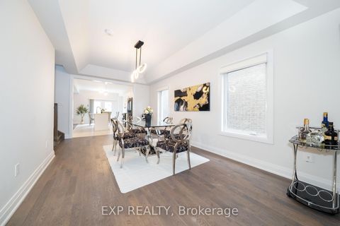 Photo 5 at 114 Seguin Street, Oak Ridges, Richmond Hill