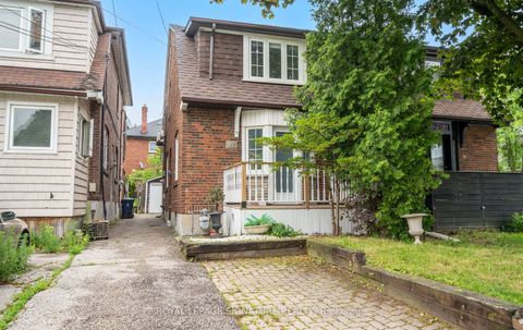 Photo 1 at 81 Cleveland Street, Mount Pleasant East, Toronto
