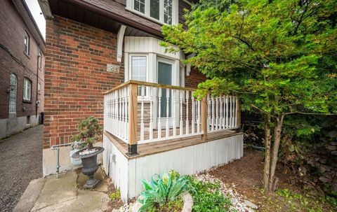 Photo 2 at 81 Cleveland Street, Mount Pleasant East, Toronto