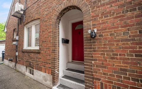 Photo 3 at 81 Cleveland Street, Mount Pleasant East, Toronto
