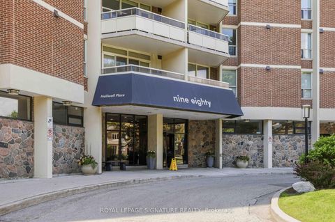 Photo 3 at 1502 - 980 Broadview Avenue, Broadview North, Toronto
