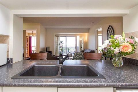 Photo 12 at 722 - 18 Mondeo Drive, Dorset Park, Toronto
