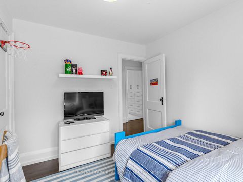 Photo 20 at 303 Belsize Drive, Mount Pleasant East, Toronto