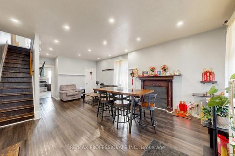 Photo 7 at 2 Muir Avenue, Dufferin Grove, Toronto