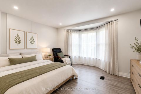 Photo 14 at 2 Muir Avenue, Dufferin Grove, Toronto