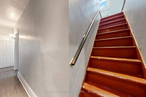 Photo 26 at 2 Muir Avenue, Dufferin Grove, Toronto