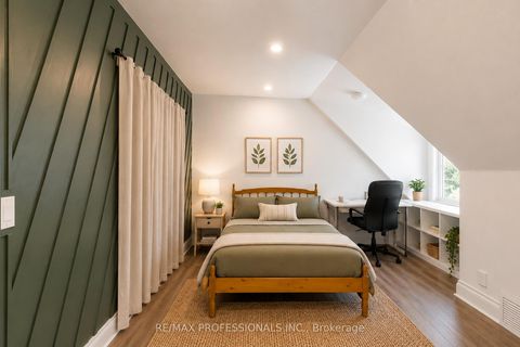 Photo 27 at 2 Muir Avenue, Dufferin Grove, Toronto