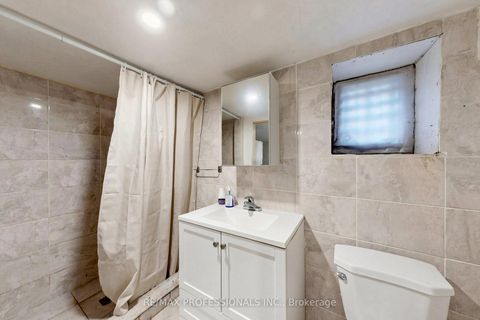 Photo 35 at 2 Muir Avenue, Dufferin Grove, Toronto