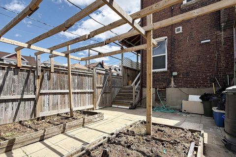 Photo 39 at 2 Muir Avenue, Dufferin Grove, Toronto