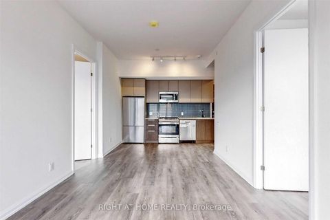 Photo 8 at 611 - 4208 Dundas Street W, Humber Valley, Toronto