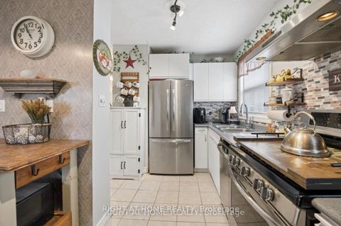 Photo 6 at 154 Admiral Road, South East, Ajax