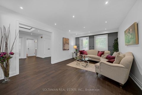 Photo 2 at 12 Dorian Place, Uplands, Vaughan