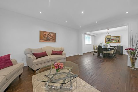 Photo 3 at 12 Dorian Place, Uplands, Vaughan