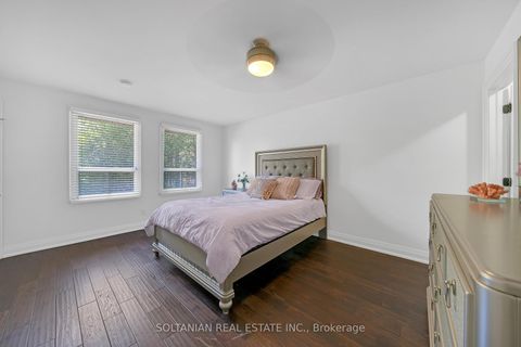Photo 19 at 12 Dorian Place, Uplands, Vaughan