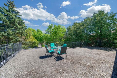 Photo 31 at 12 Dorian Place, Uplands, Vaughan