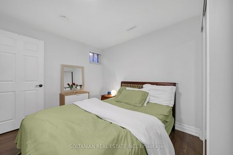 Photo 37 at 12 Dorian Place, Uplands, Vaughan