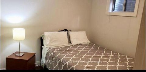 Photo 43 at 12 Dorian Place, Uplands, Vaughan