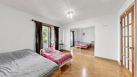 Photo 7 at 289D Bartlett Avenue, Junction, Toronto