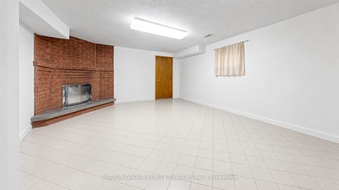 Photo 15 at 289D Bartlett Avenue, Junction, Toronto