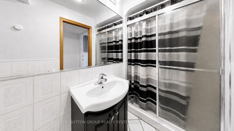 Photo 16 at 289D Bartlett Avenue, Junction, Toronto