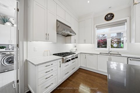 Photo 7 at 9 Larkin Avenue, Nobleton, King