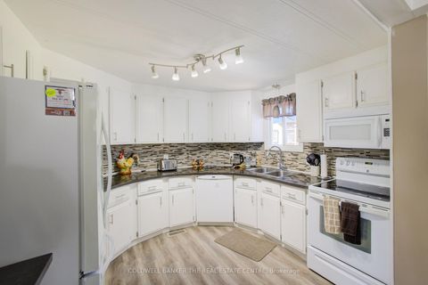 Photo 15 at 36 Linden Lane, Rural Innisfil, Innisfil