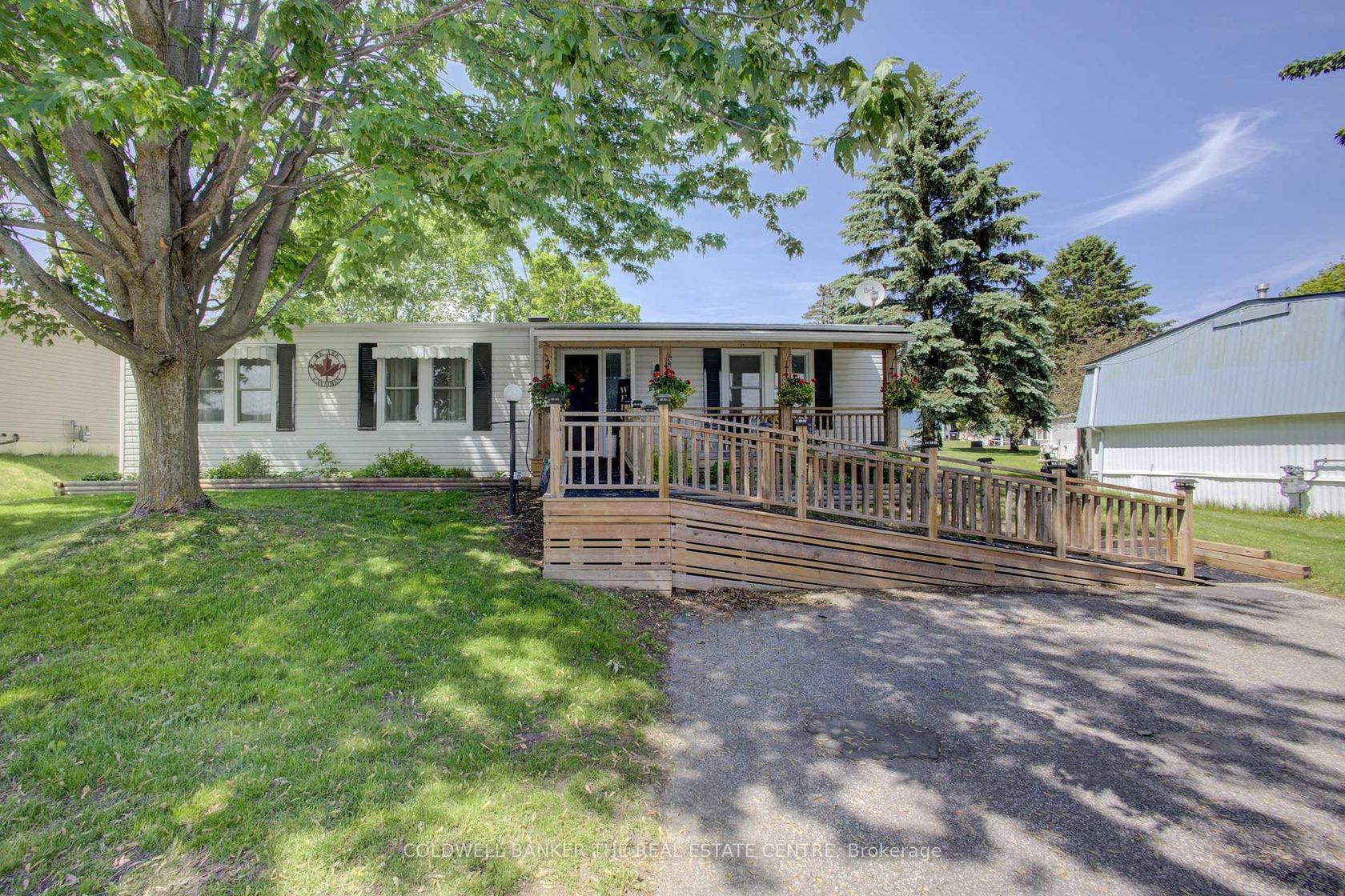 36 Linden Lane, Rural Innisfil, Innisfil photo number 2