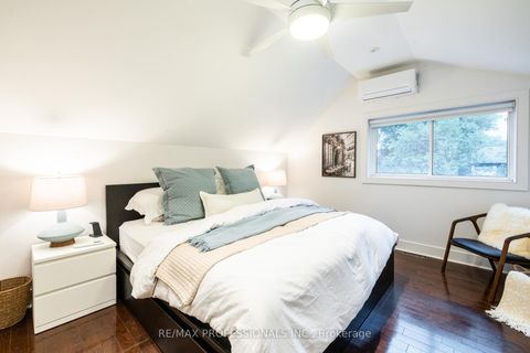 Photo 16 at 4625 Dundas Street W, Kingsway South, Toronto