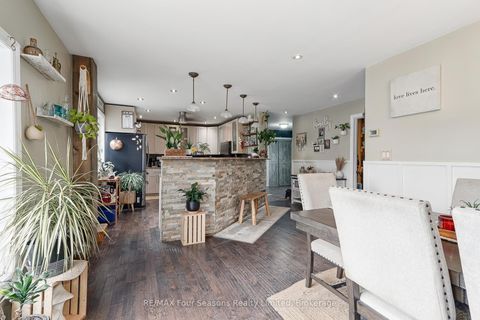 Photo 5 at 228 Centre Street, Stayner, Clearview