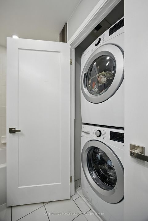 Photo 18 at 314 - 181 Village Green Square, Malvern West, Toronto
