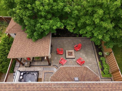 Photo 2 at 729 Sundance Circle, Northglen, Oshawa