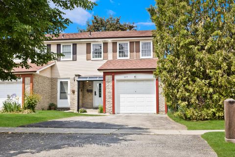 Photo 2 at 117 Sexton Crescent, Hillcrest Village, Toronto