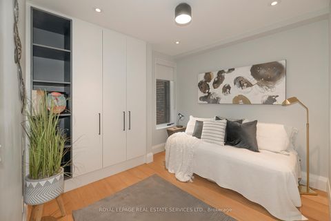 Photo 11 at 149 Winchester Street, South St. James Town, Toronto
