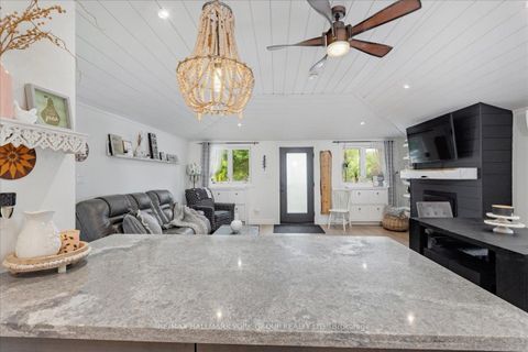 Photo 13 at 19 Metro Road S, Keswick North, Georgina