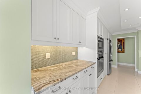 Photo 10 at 1503 - 3 Concorde Place, Don Mills, Toronto
