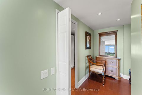 Photo 15 at 1503 - 3 Concorde Place, Don Mills, Toronto