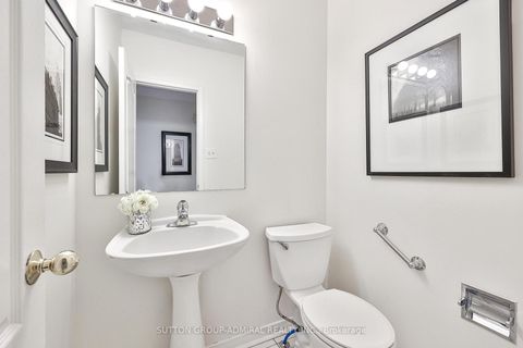 Photo 8 at 113 Redondo Drive, Beverley Glen, Vaughan