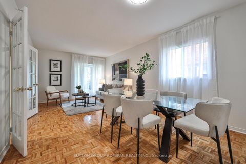 Photo 12 at 113 Redondo Drive, Beverley Glen, Vaughan