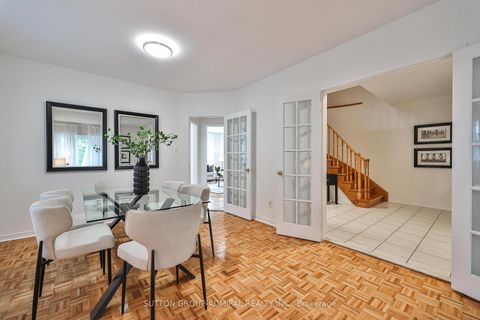 Photo 16 at 113 Redondo Drive, Beverley Glen, Vaughan